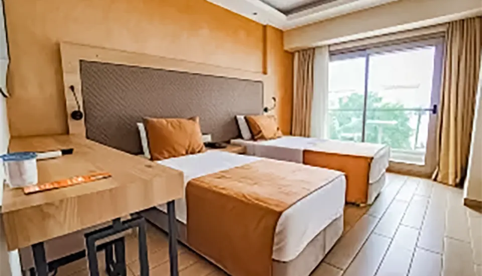 هتل پوینت بیچ مارماریس